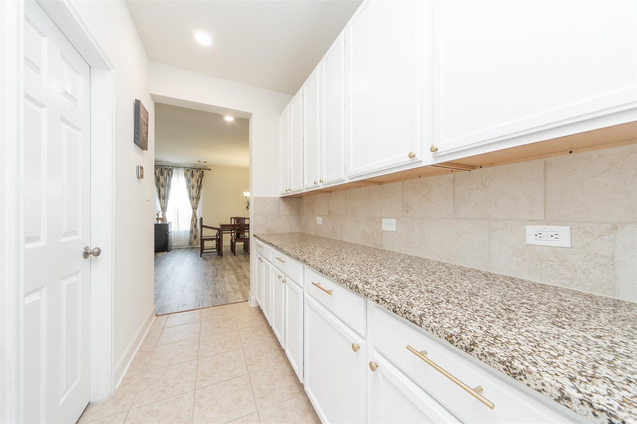 15406 Easton Gate Lane Houston, TX 77044 - Photo 12 of 41