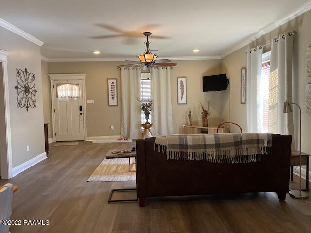 351 North 2nd Street Eunice, LA 70535 - Photo 2 of 15 living room