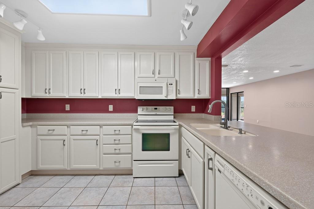 12300 Vonn Road, Unit 4307 Largo, FL 33774 - Photo 17 of 51