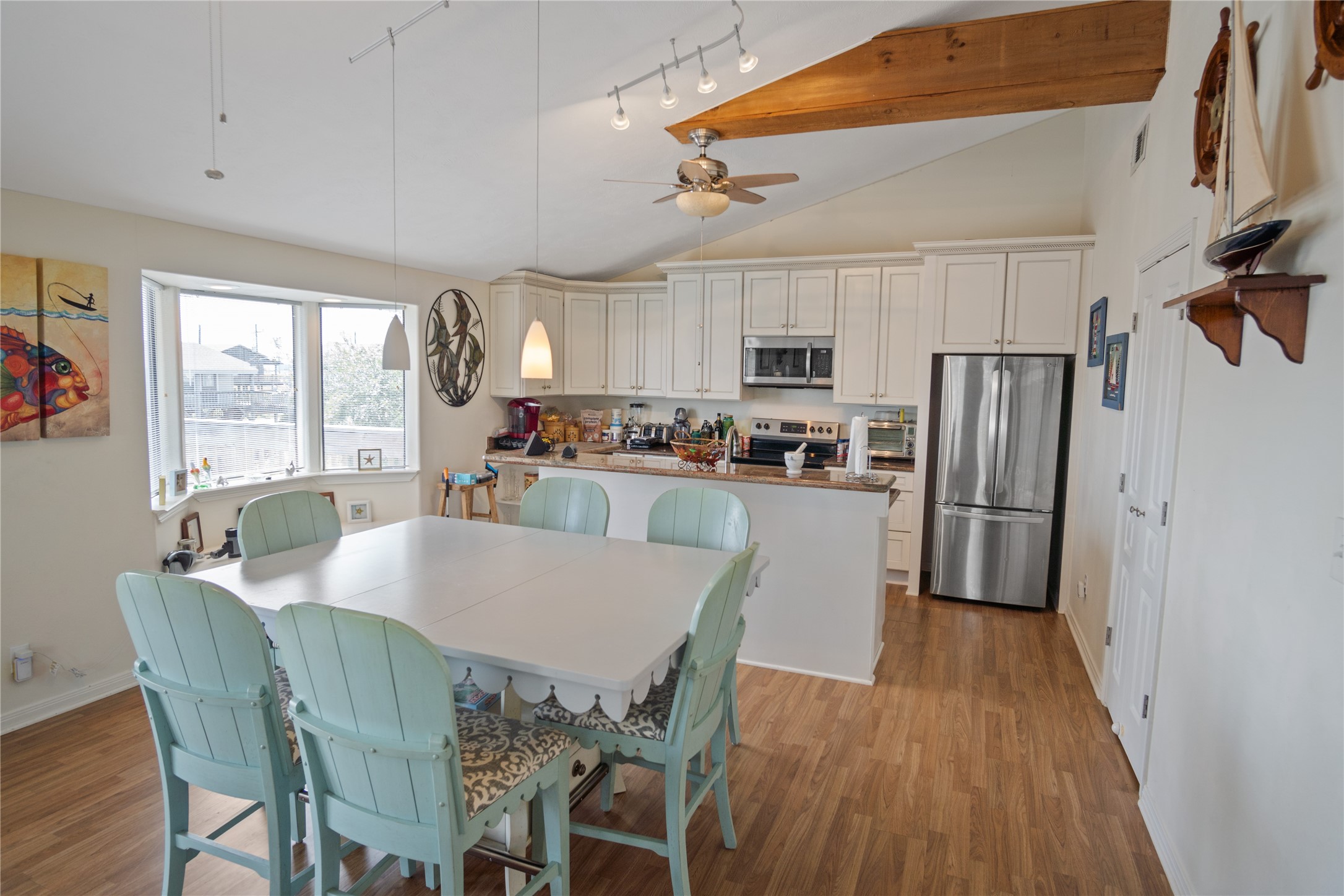 1205 Bay Crystal Beach, TX 77650 - Photo 8 of 33