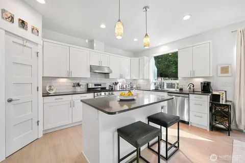 $698,000 | 2051 Lexington Avenue, Blaine, WA 98230