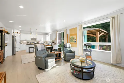 $698,000 | 2051 Lexington Avenue, Blaine, WA 98230