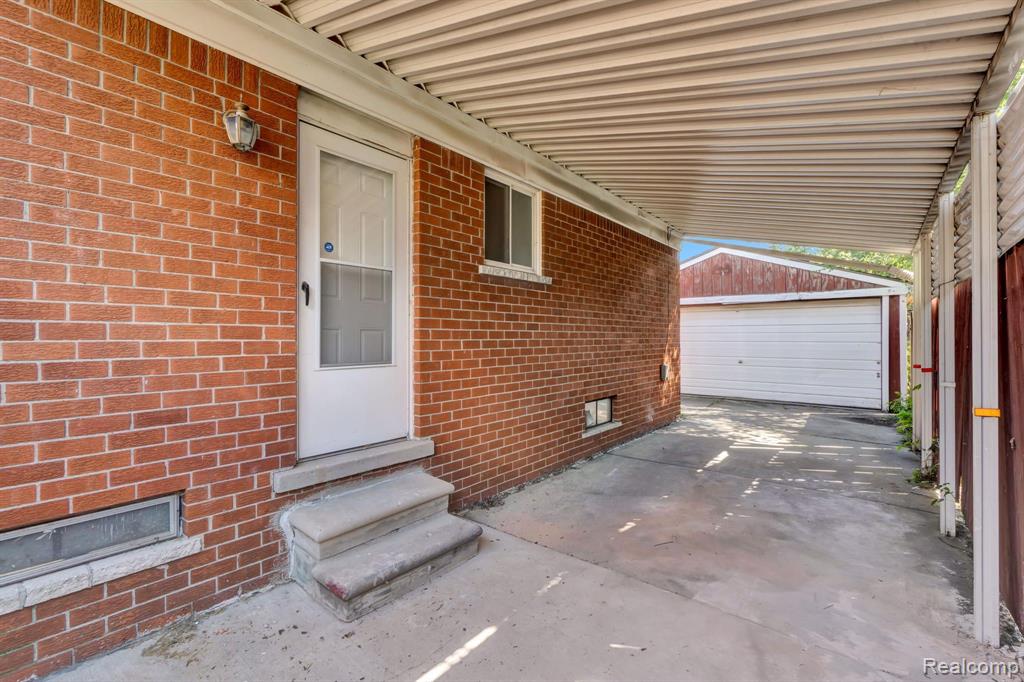 11220 Timken Avenue Warren, MI 48089 - Photo 4 of 36