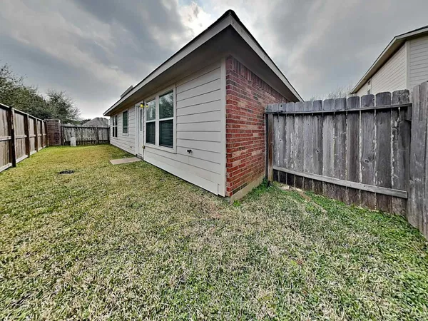 $1,880 | 3719 Iris Ridge Way, Fresno, TX 77545