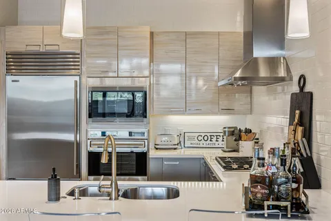 $875,000 | 15215 North Kierland Boulevard, Unit 101, Scottsdale, AZ 85254