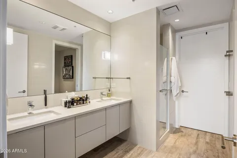 $875,000 | 15215 North Kierland Boulevard, Unit 101, Scottsdale, AZ 85254