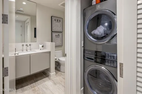 $875,000 | 15215 North Kierland Boulevard, Unit 101, Scottsdale, AZ 85254