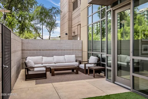 $875,000 | 15215 North Kierland Boulevard, Unit 101, Scottsdale, AZ 85254