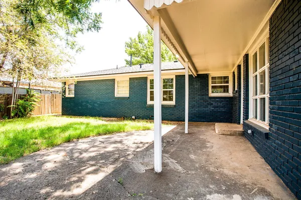 $2,000 | 3004 36th Street, Lubbock, TX 79413