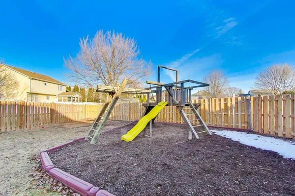 $525,000 | 1450 Shaman Drive, Bolingbrook, IL 60490