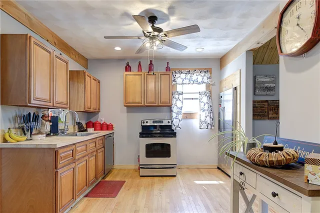 $379,000 | 52 Uncas Street, Warwick, RI 02889