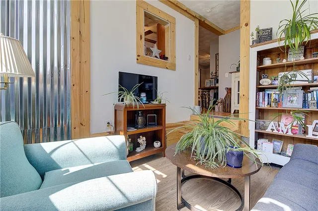 $379,000 | 52 Uncas Street, Warwick, RI 02889