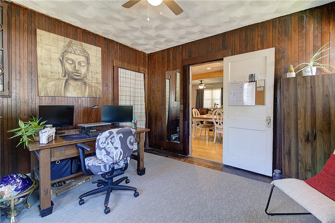 52 Uncas Street Warwick, RI 02889 - Photo 16 of 27