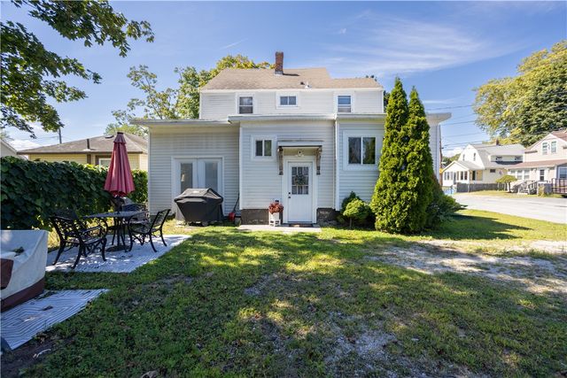$379,000 | 52 Uncas Street, Warwick, RI 02889