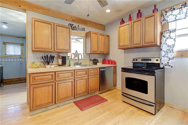 $379,000 | 52 Uncas Street, Warwick, RI 02889