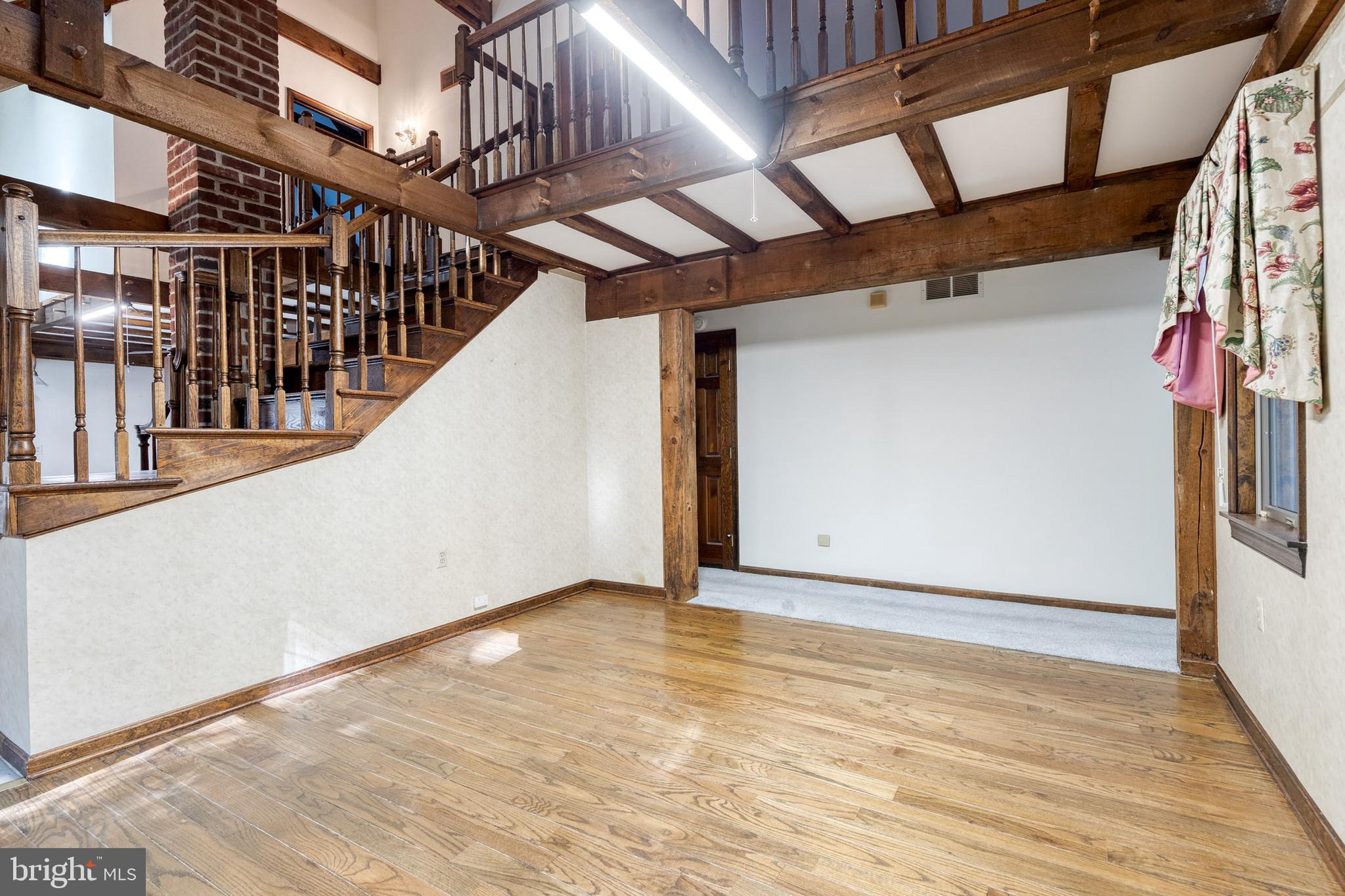 12610 Timber Grove Road Reisterstown, MD 21136 - Photo 15 of 39 a view of entryway
