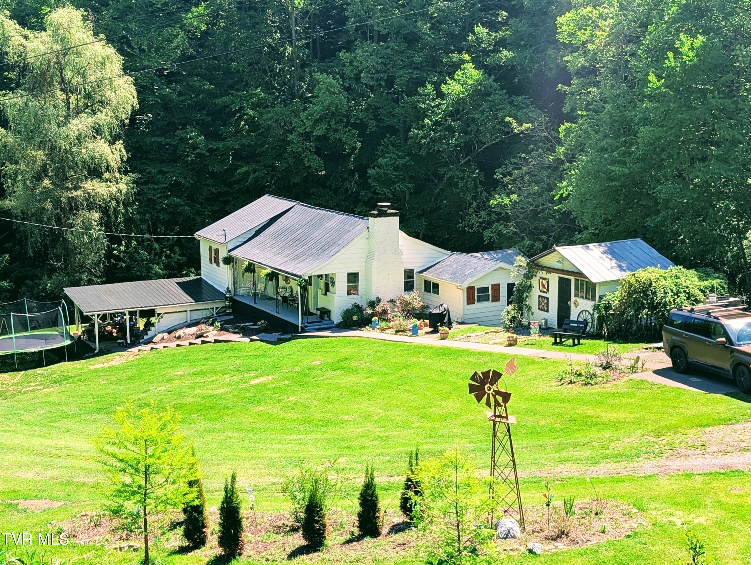 3058 Aily Road Dante, VA 24237 - Photo 15 of 54 1000022415