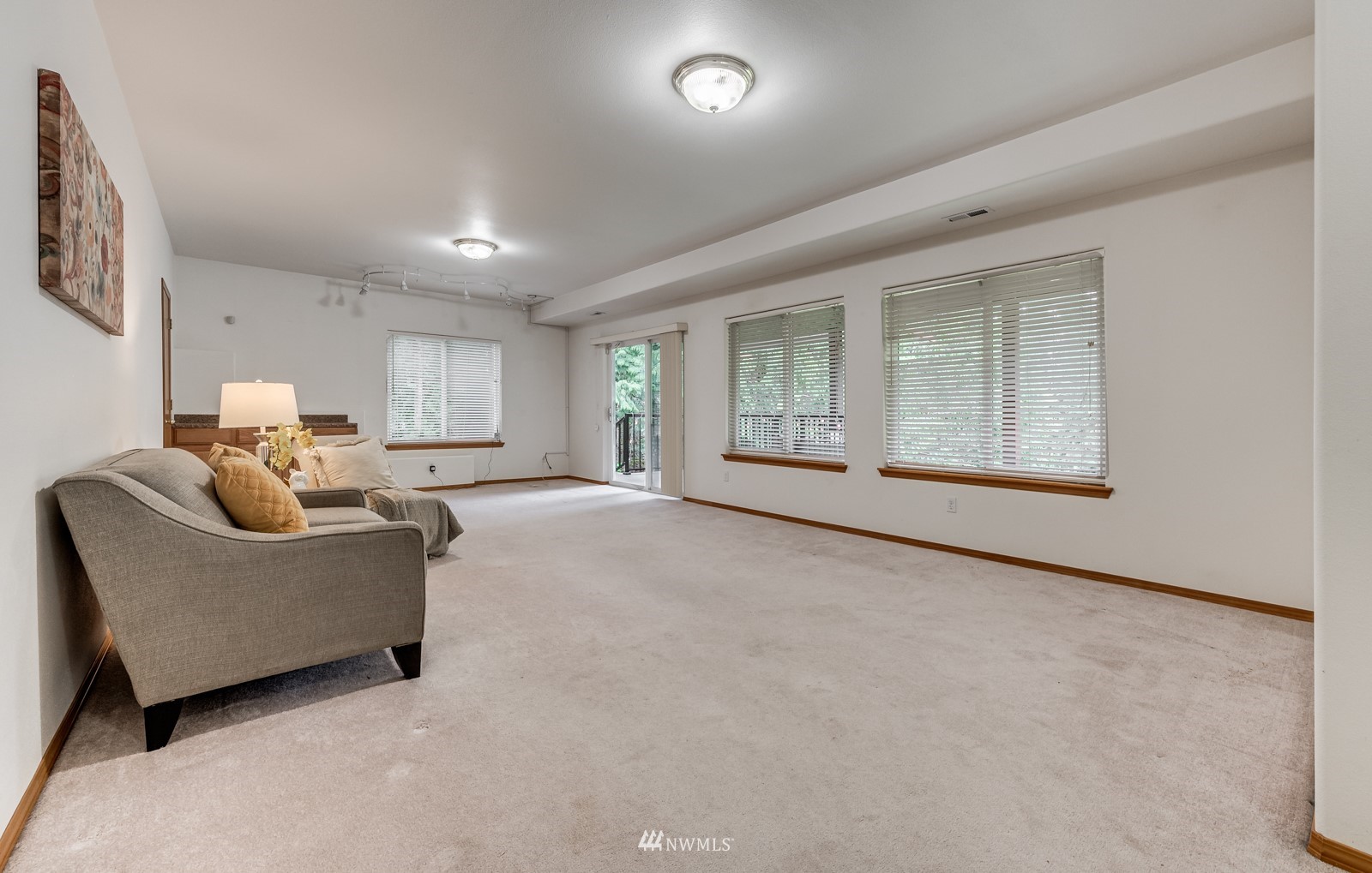 5531 East Wishon Road Snohomish, WA 98290 - Photo 25 of 36 a living room with furniture and a window
