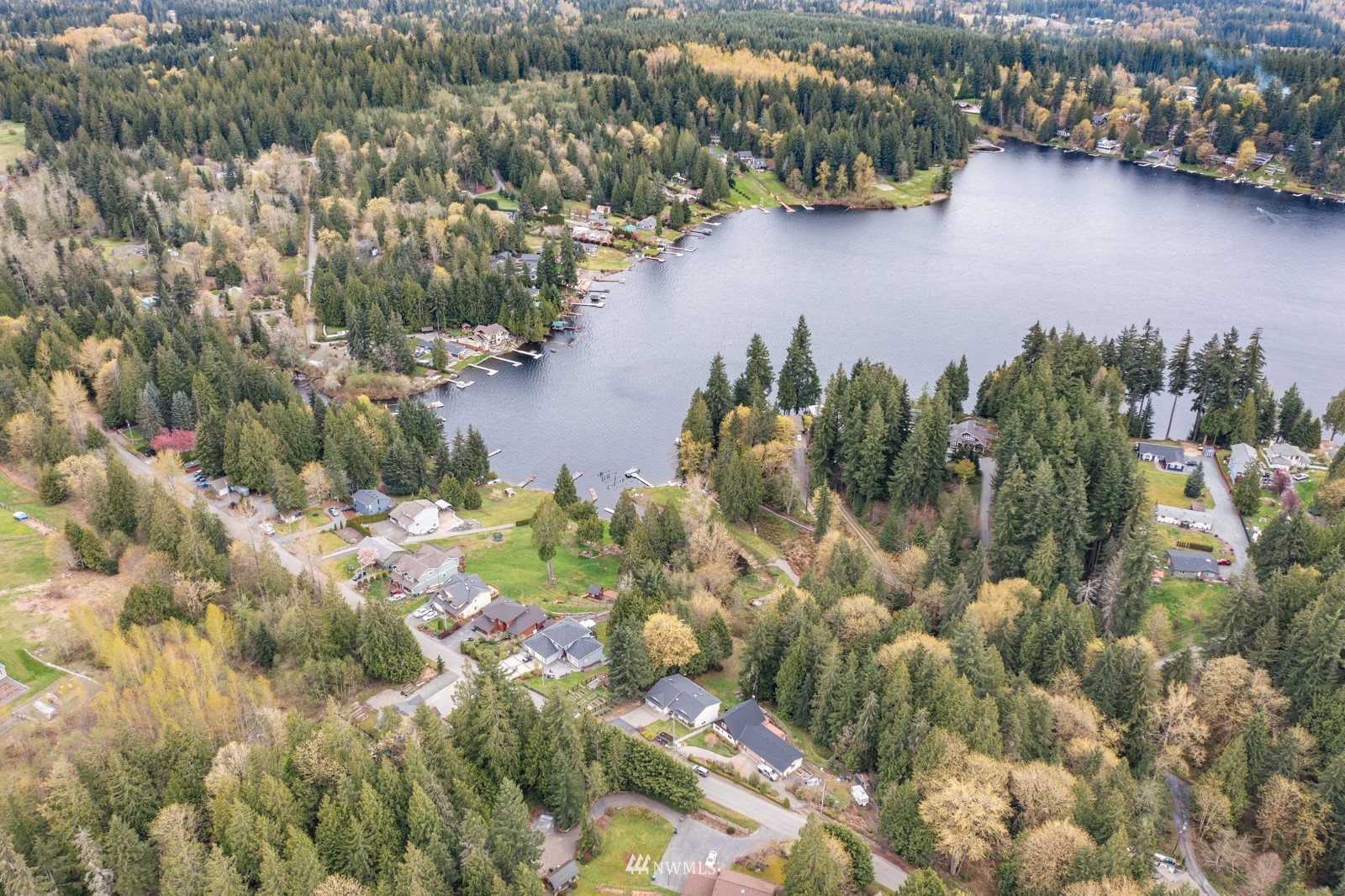 5531 East Wishon Road Snohomish, WA 98290 - Photo 3 of 36 a view of a lake with a park