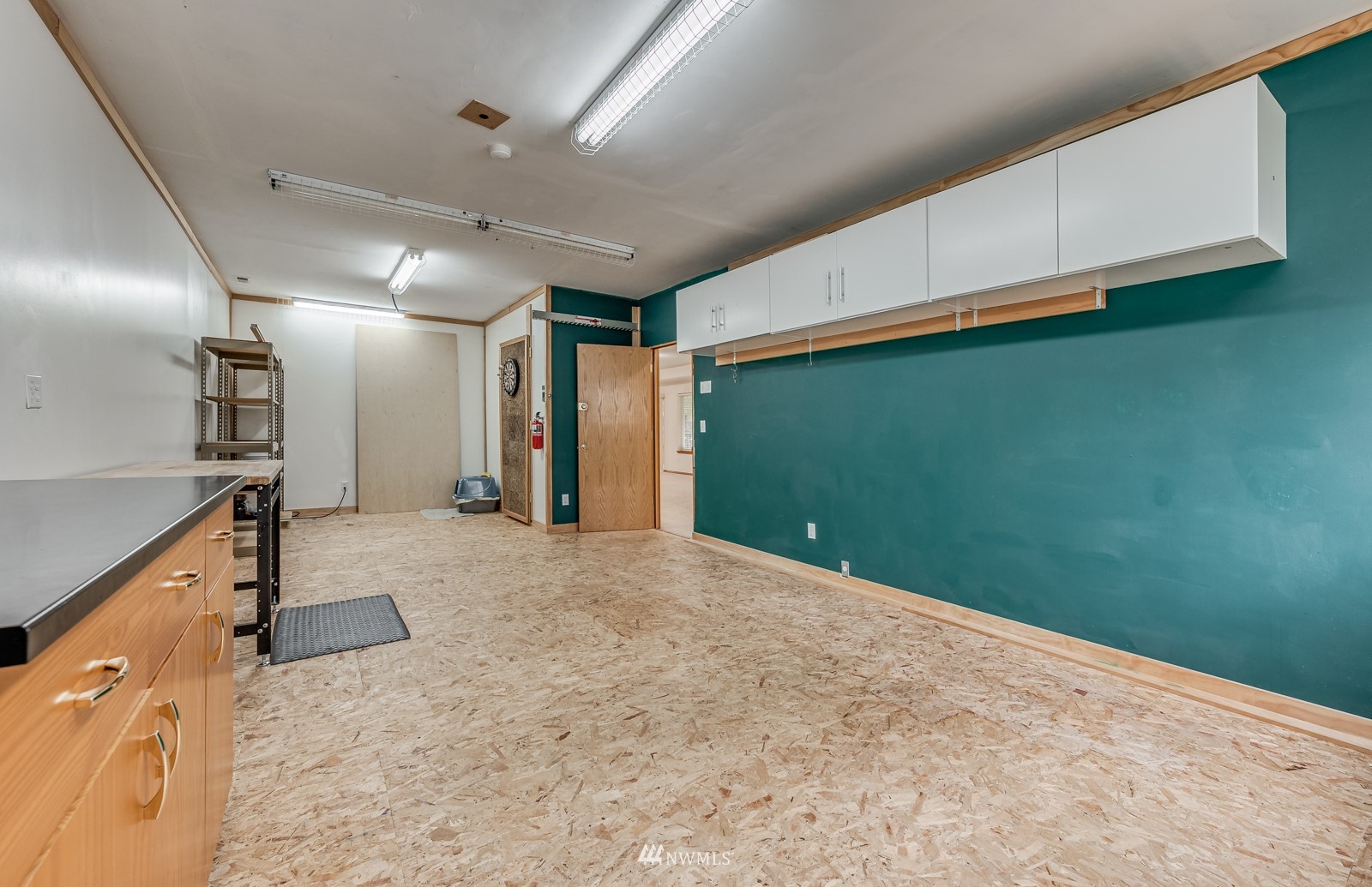 5531 East Wishon Road Snohomish, WA 98290 - Photo 31 of 36 a view of hallway with stairs