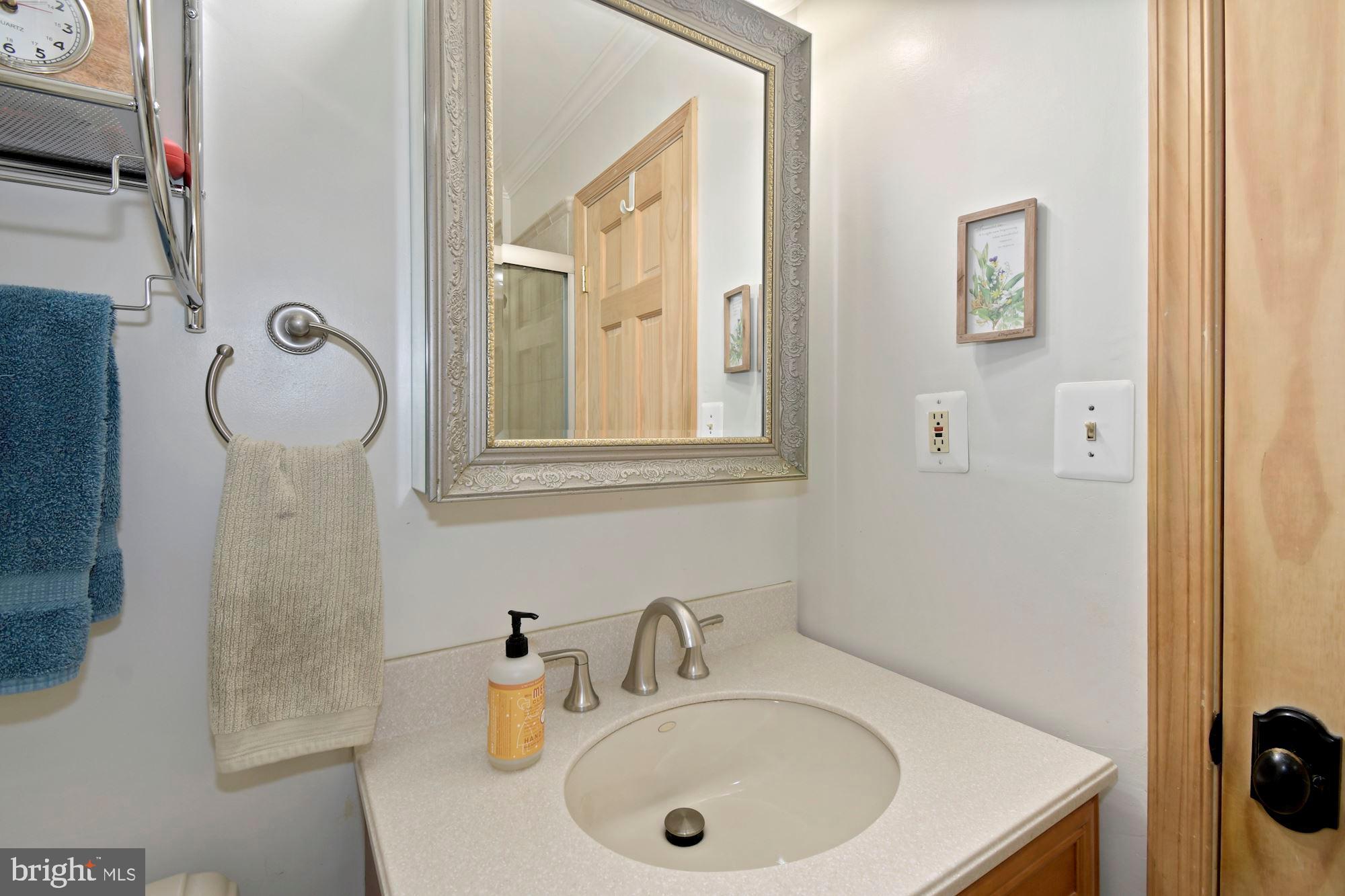 7831 Godolphin Drive Springfield, VA 22153 - Photo 23 of 35 Gallery Image 23