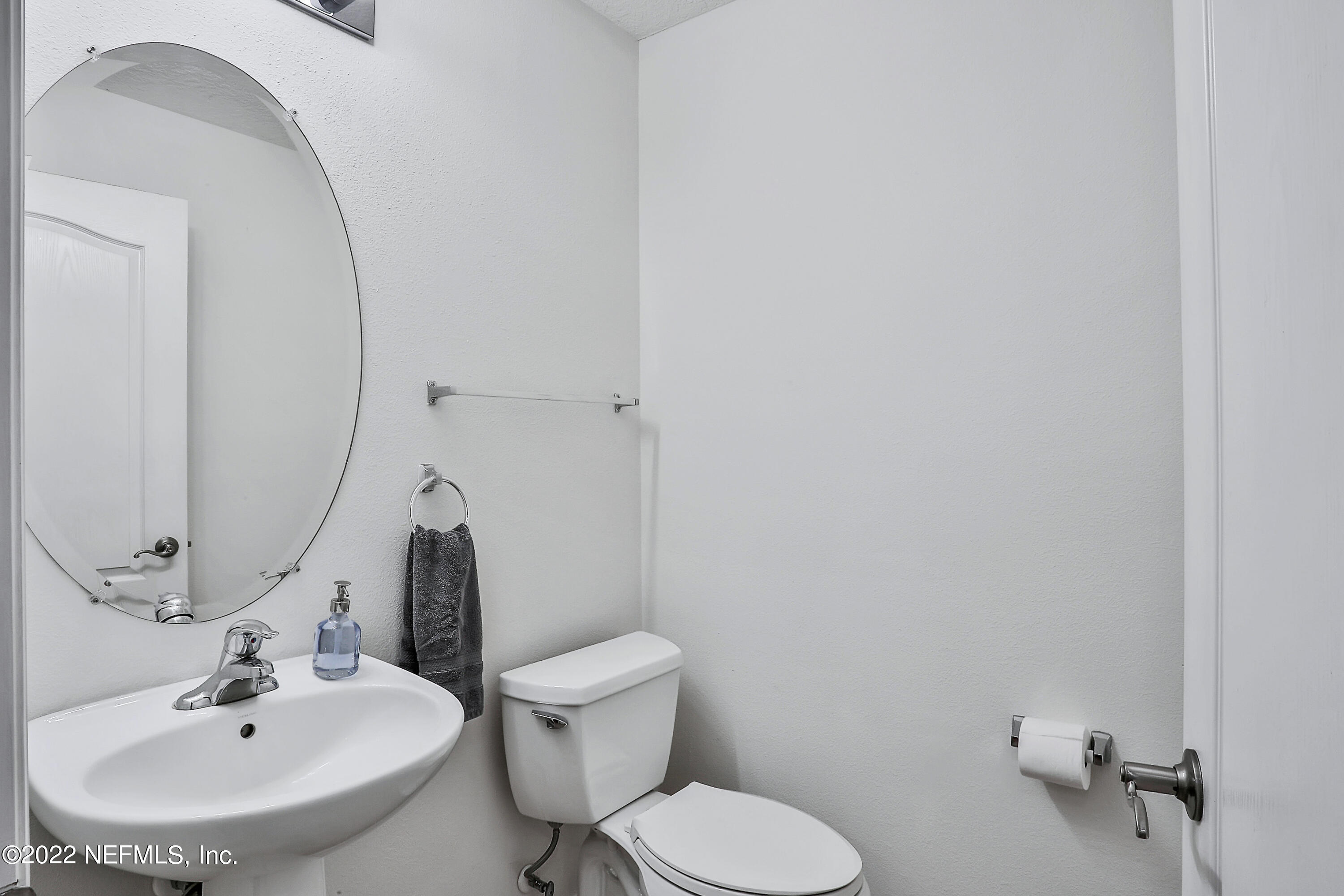 3698 American Holly Road Jacksonville, FL 32226 - Photo 12 of 34 Downstairs Guest Bath