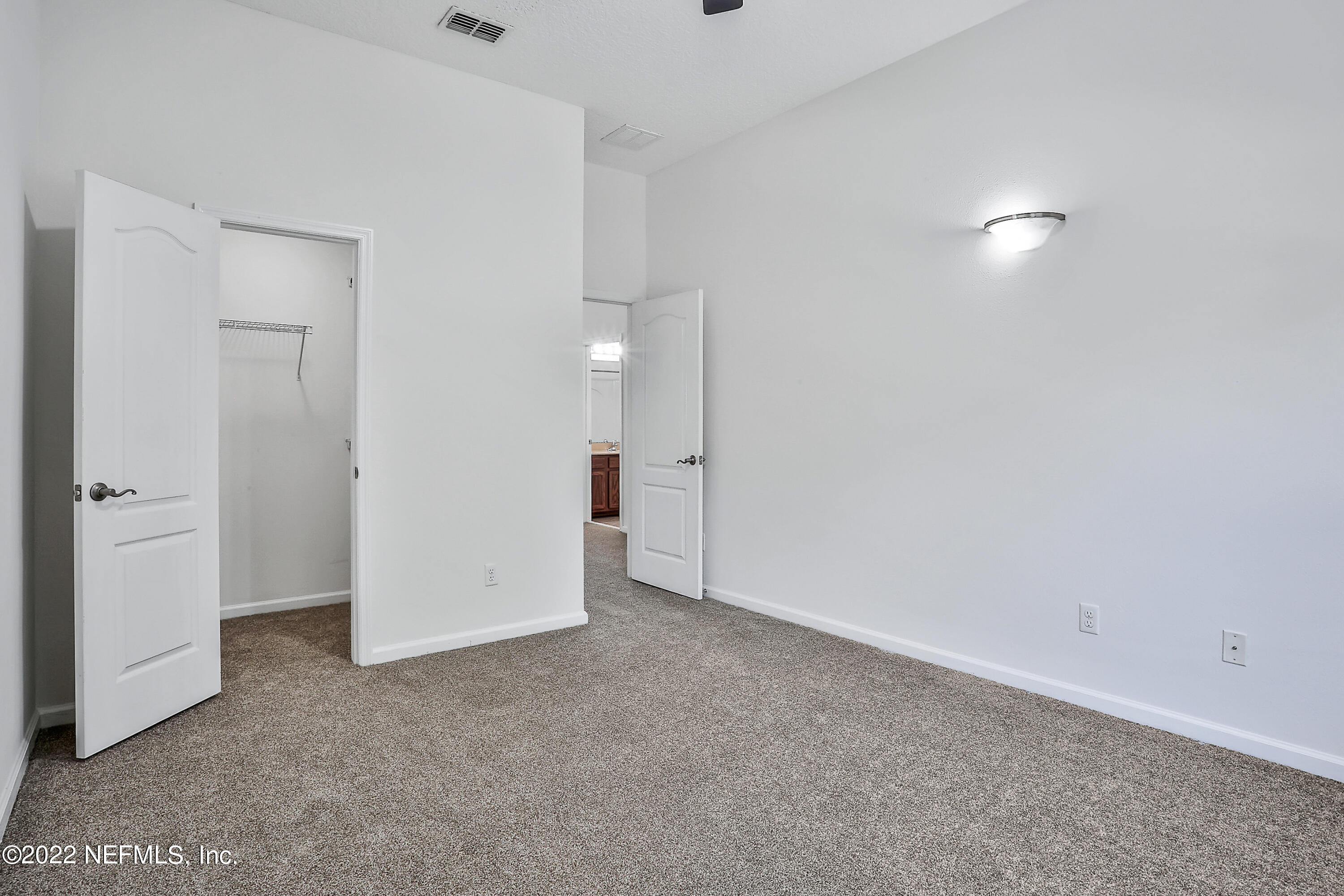 3698 American Holly Road Jacksonville, FL 32226 - Photo 20 of 34 Upstairs Bedroom 1 with Closet