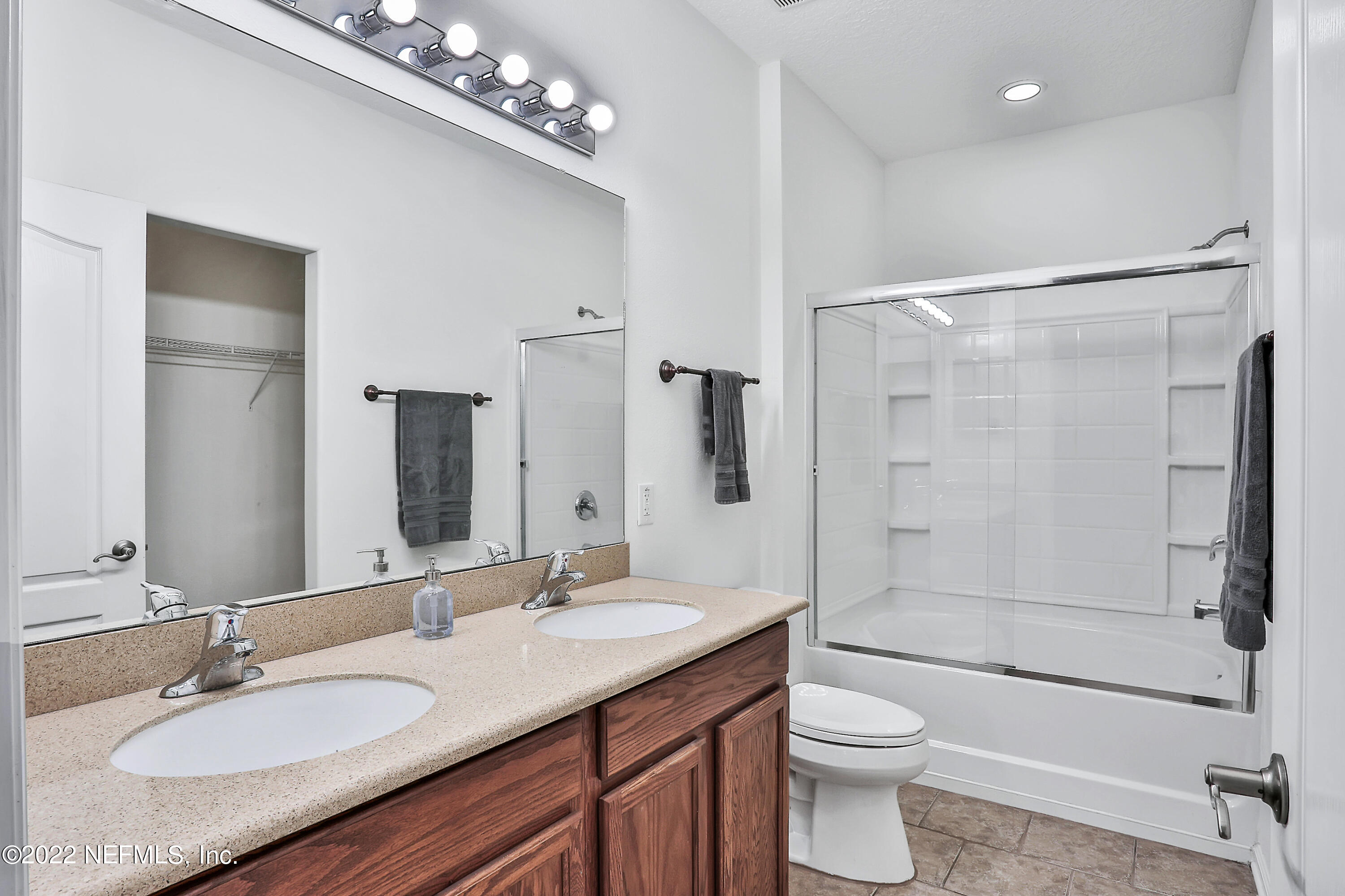 3698 American Holly Road Jacksonville, FL 32226 - Photo 10 of 34 Owners Suite Bathroom