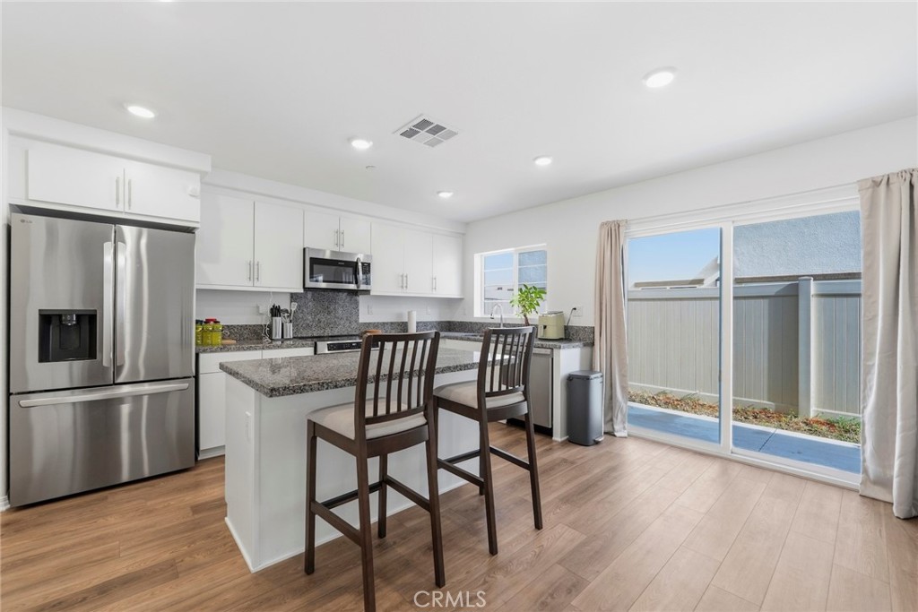 7102 Olive Grv Street Riverside, CA 92507 - Photo 11 of 45