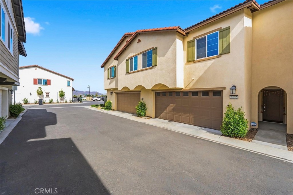 7102 Olive Grv Street Riverside, CA 92507 - Photo 2 of 45