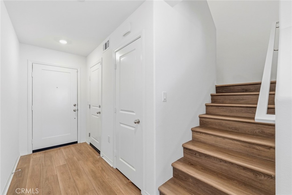 7102 Olive Grv Street Riverside, CA 92507 - Photo 5 of 45