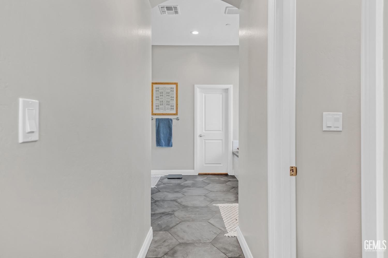 Undisclosed Address Bakersfield, CA 93311 - Photo 34 of 52 a view of a hallway