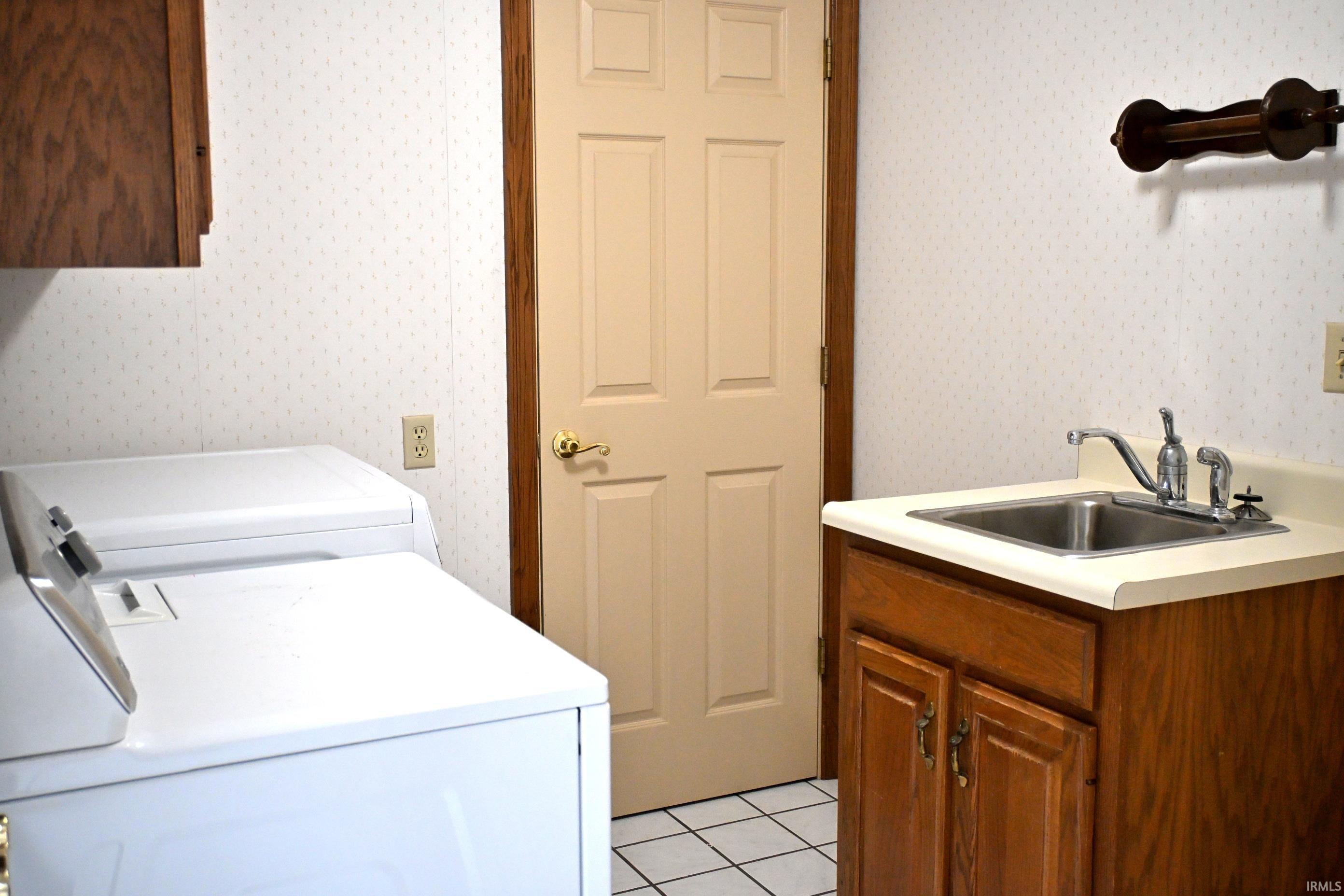 1029 South University Drive Jasper, IN 47546 - Photo 12 of 17