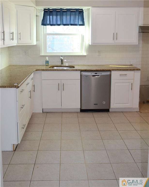 29 Warwick Road Edison, NJ 08820 - Photo 7 of 24