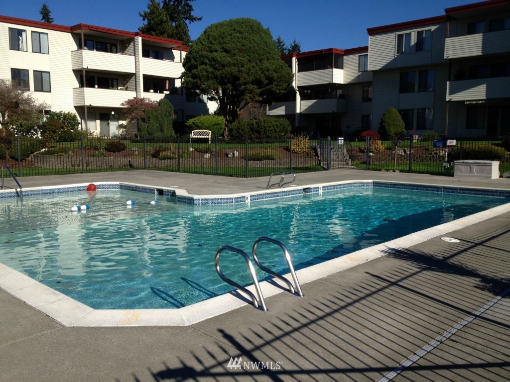 8516 196th Street Southwest, Unit 312 Edmonds, WA 98026 - Photo 1 of 21 Gallery Image 1