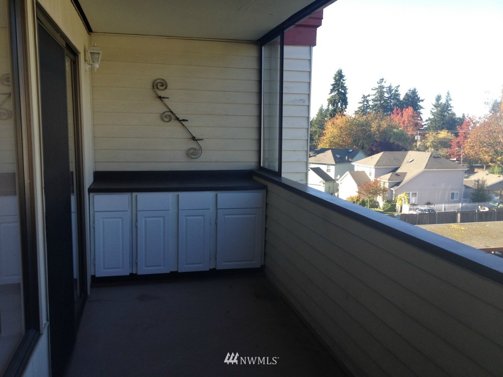 8516 196th Street Southwest, Unit 312 Edmonds, WA 98026 - Photo 14 of 21 Gallery Image 14