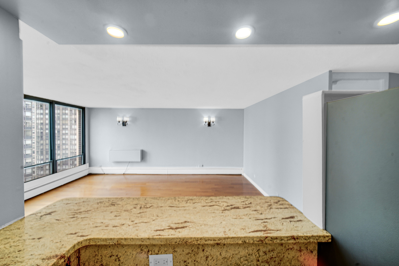5740 North Sheridan Road, Unit 11A Chicago, IL 60660 - Photo 9 of 20