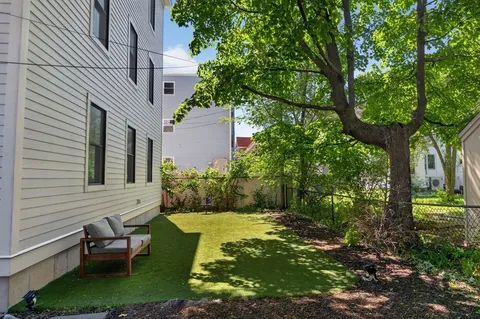 $439,000 | 138 Centre Street, Unit 6, Boston, MA 02124