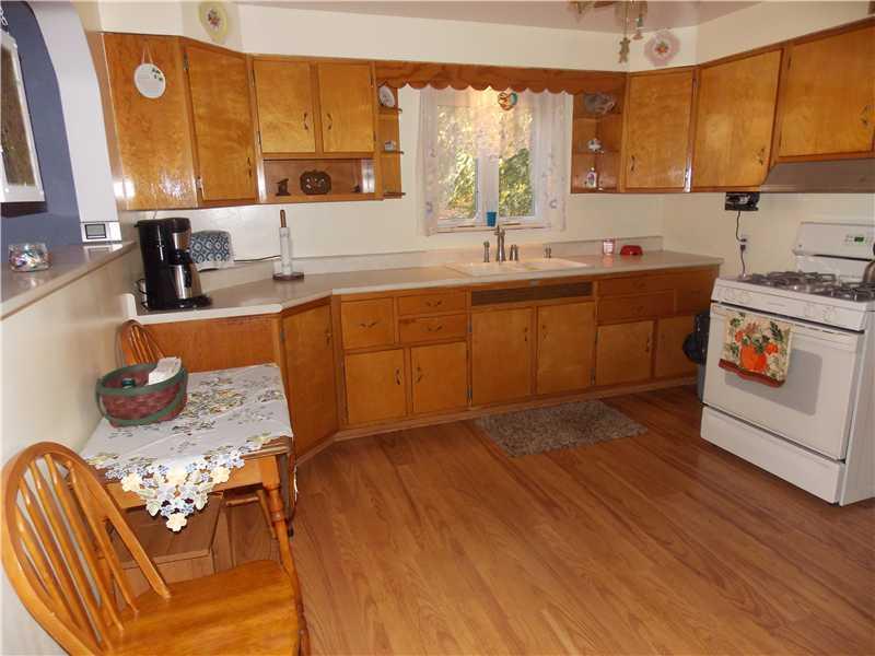 3628 Wayne Road Munhall, PA 15120 - Photo 10 of 25 Kitchen.