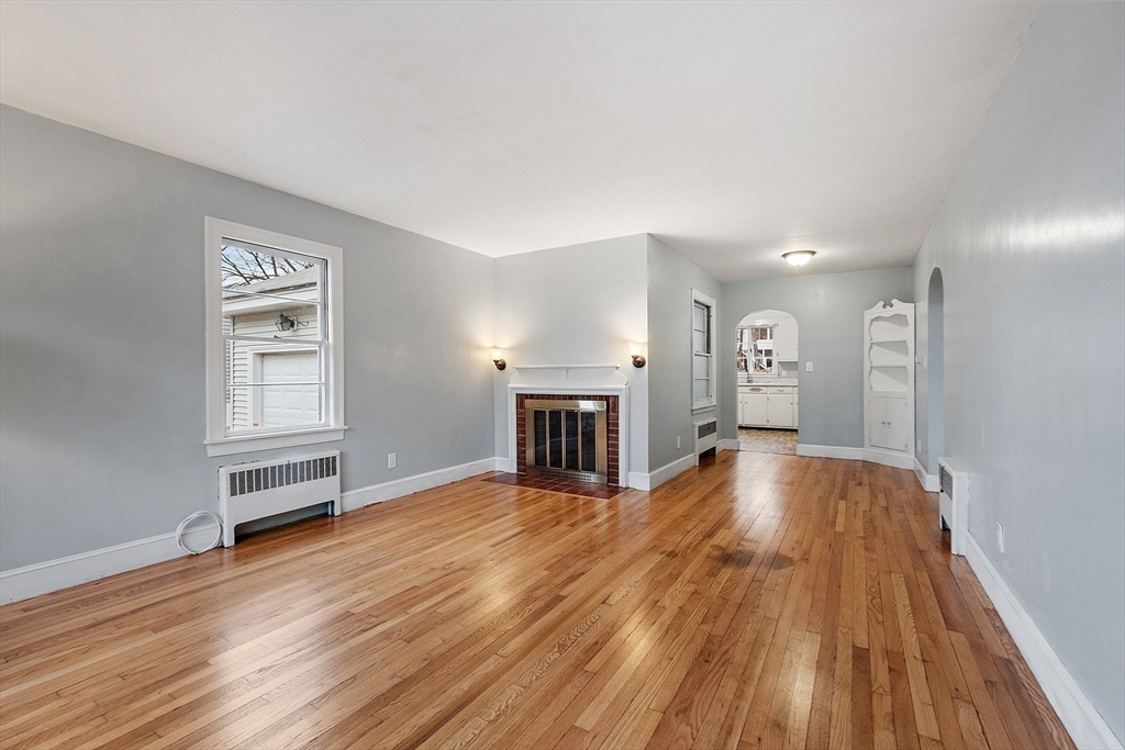 3 Cross Street Gardner, MA 01440 - Photo 11 of 23