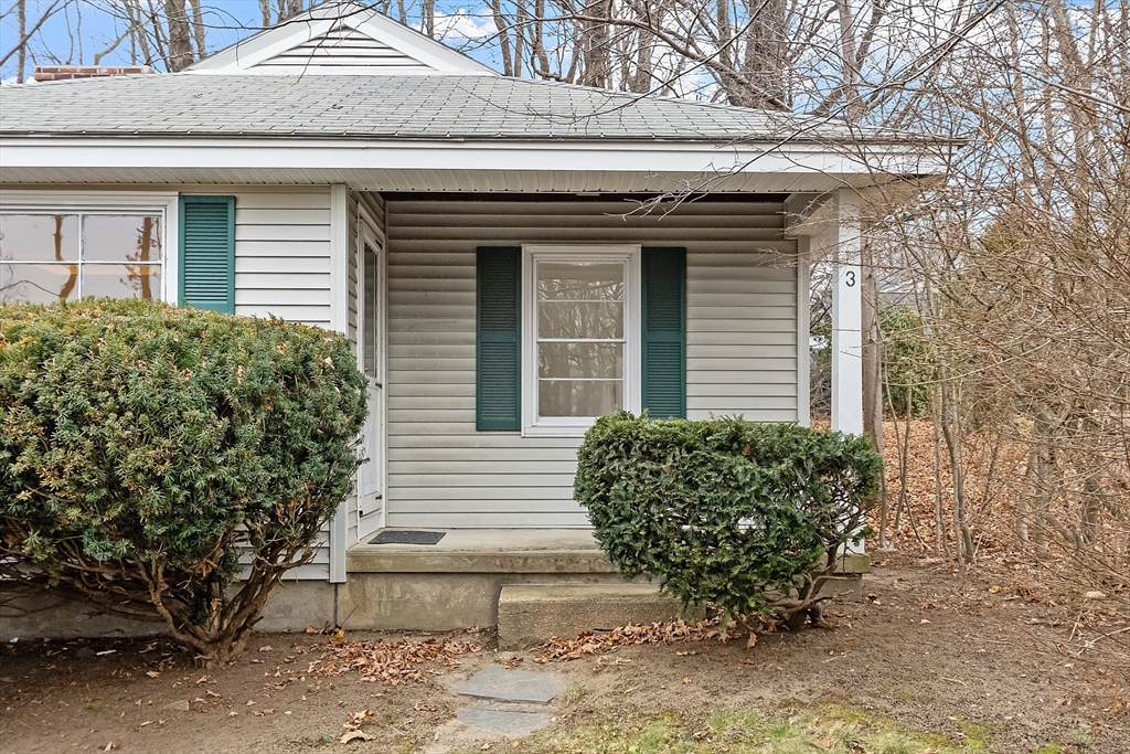 3 Cross Street Gardner, MA 01440 - Photo 2 of 23