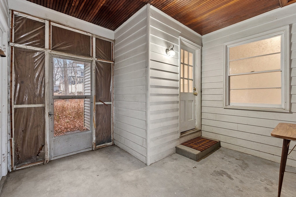 3 Cross Street Gardner, MA 01440 - Photo 21 of 23