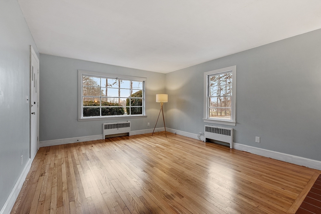 3 Cross Street Gardner, MA 01440 - Photo 10 of 23