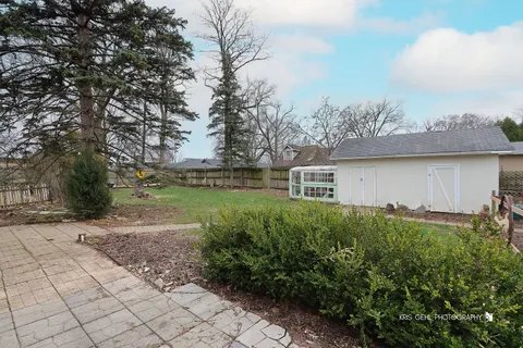 $250,000 | 35694 North Laurel Avenue, Ingleside, IL 60041