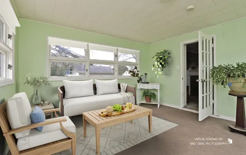 $250,000 | 35694 North Laurel Avenue, Ingleside, IL 60041