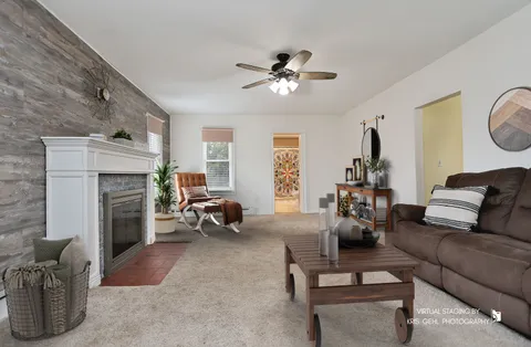 $250,000 | 35694 North Laurel Avenue, Ingleside, IL 60041