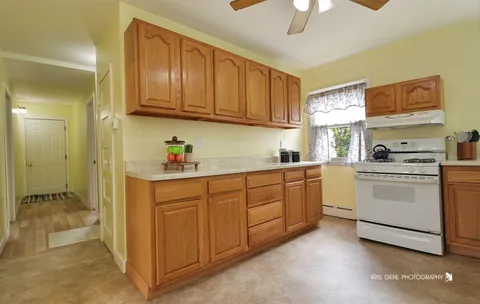 $250,000 | 35694 North Laurel Avenue, Ingleside, IL 60041