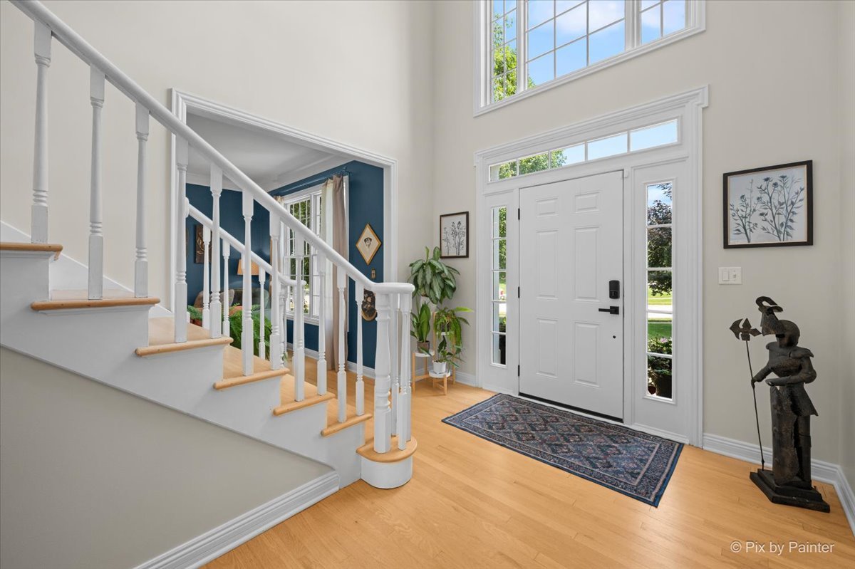1401 Stag Trail Cary, IL 60013 - Photo 4 of 63