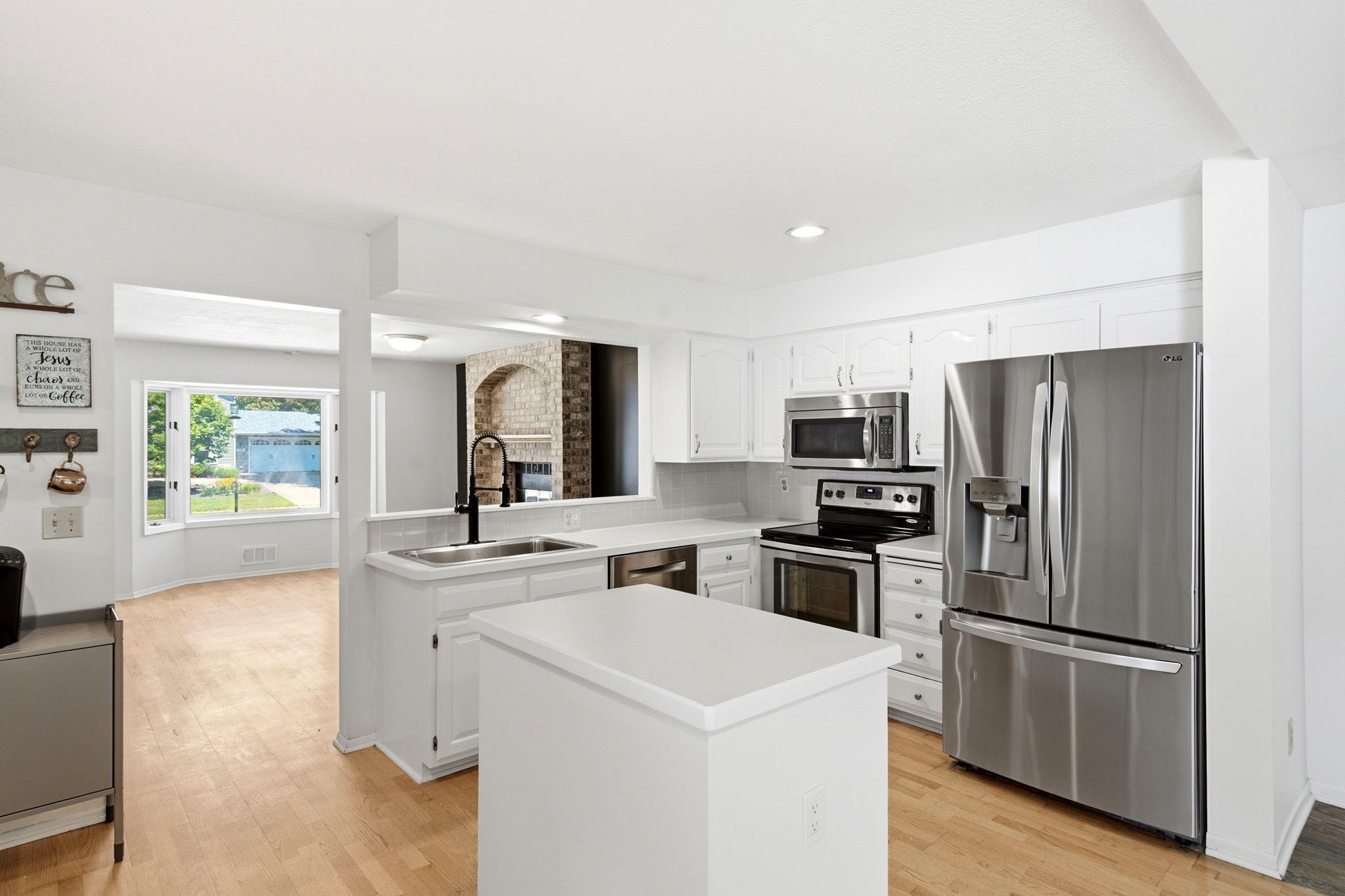 7610 Heritage Road Eden Prairie, MN 55346 - Photo 18 of 89 Gallery Image 18