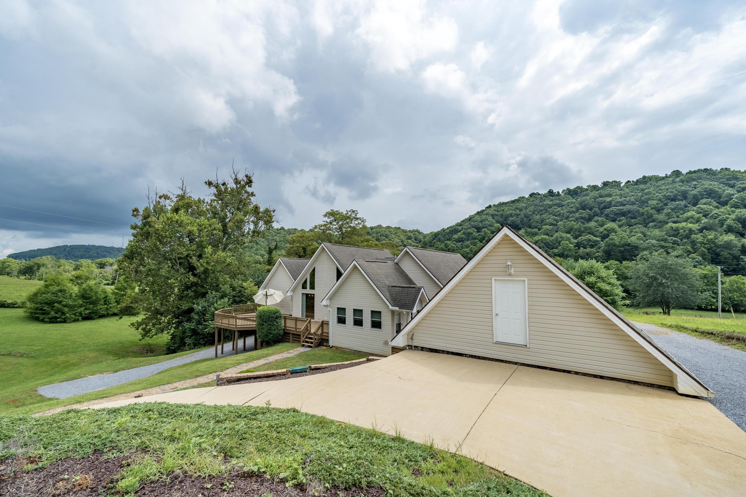 2685 Ripley Island Road Afton, TN 37616 - Photo 51 of 86 2685 Ripley Island Road Afton (51 of 118